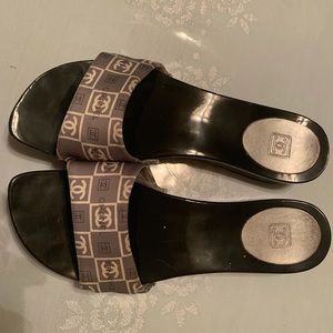 Authentic Chanel Womens Sandals
